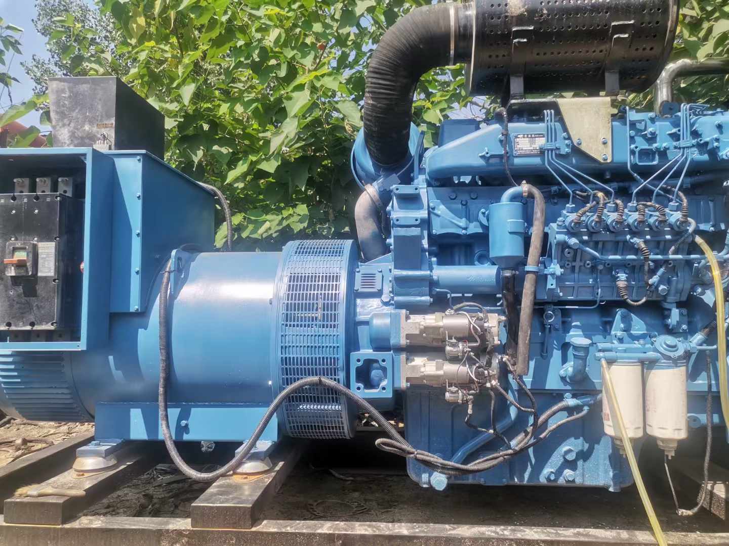 龙江详细说明降低 800kW 柴油发电机输出电流波动的方法