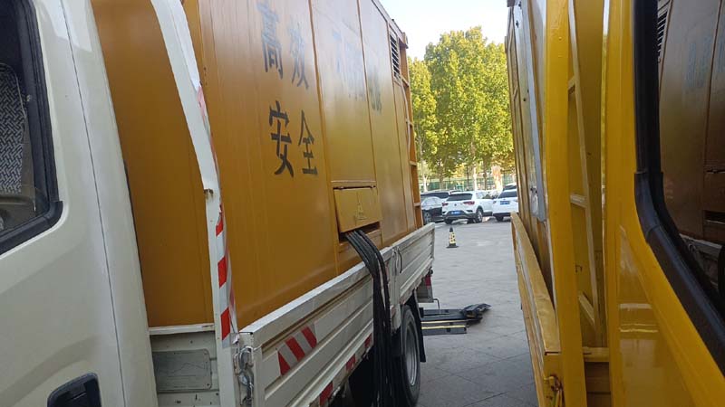 龙江如何判断柴油发电机组和UPS电源的切换时间是否符合要求？